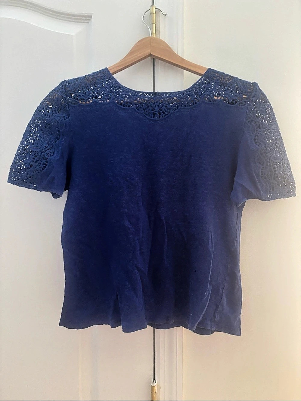Sézane Short Sleeve Lace Detail Top in Blue